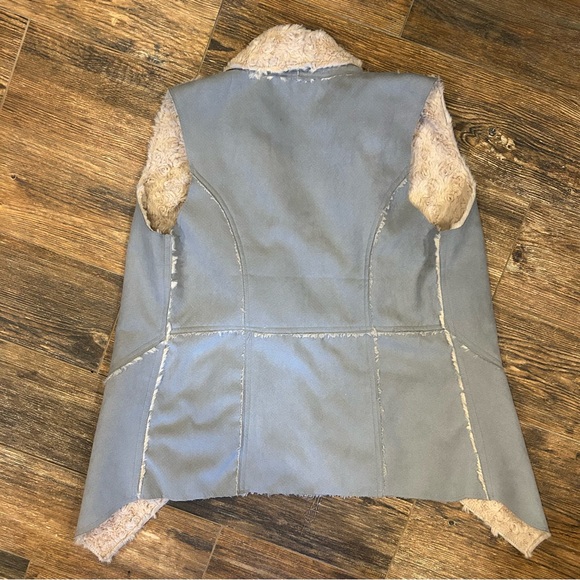 Y2K Faux Shearling Vest – Favlux – Small - Picture 6 of 7